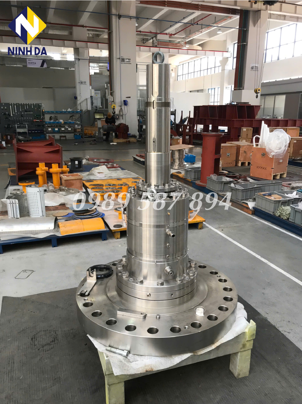 Trục máy khuấy mang nhiều tầng cánh cho bể lên men